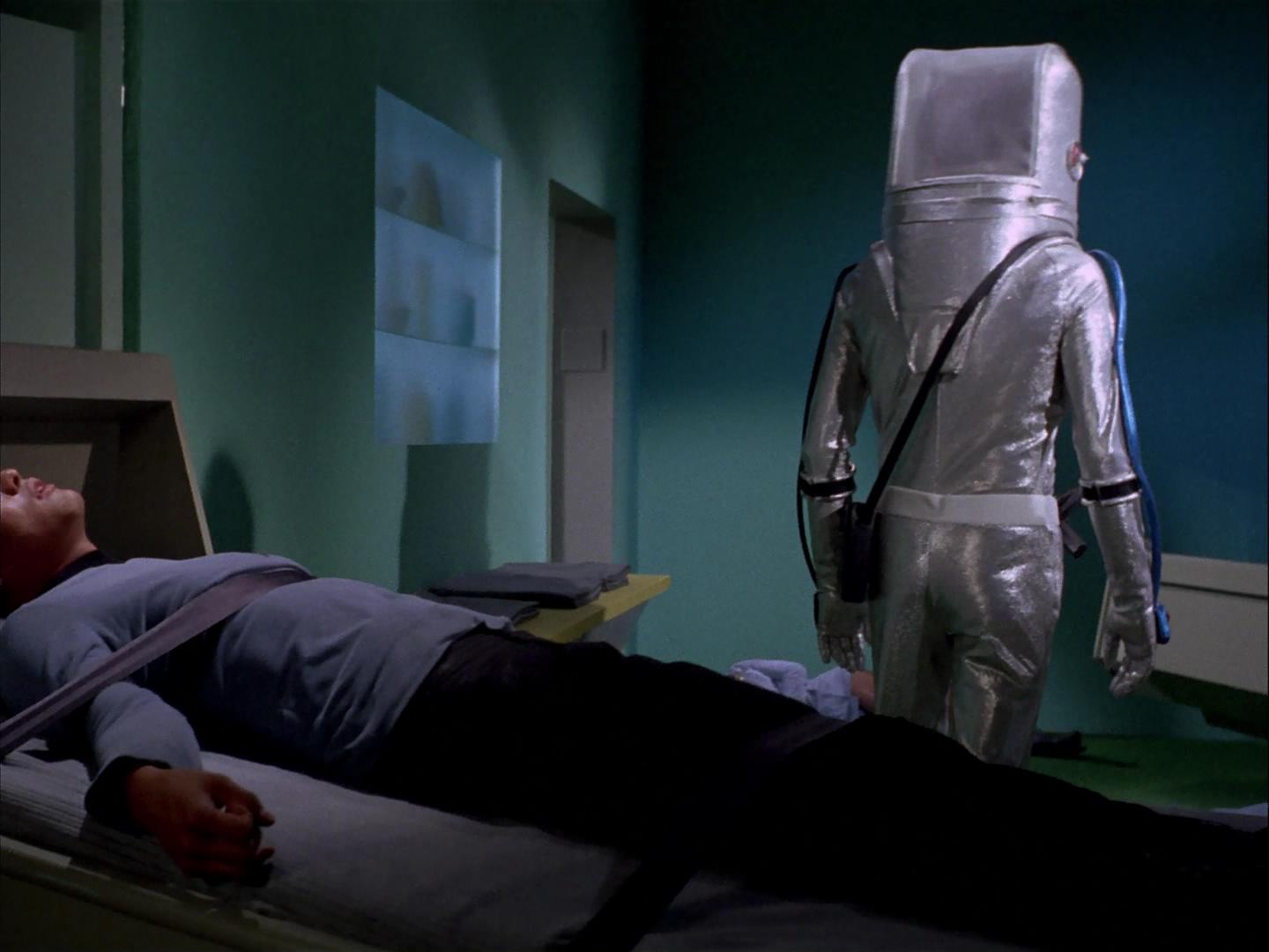 ariane179254_StarTrek_3x09_TheTholianWeb_0474.jpg