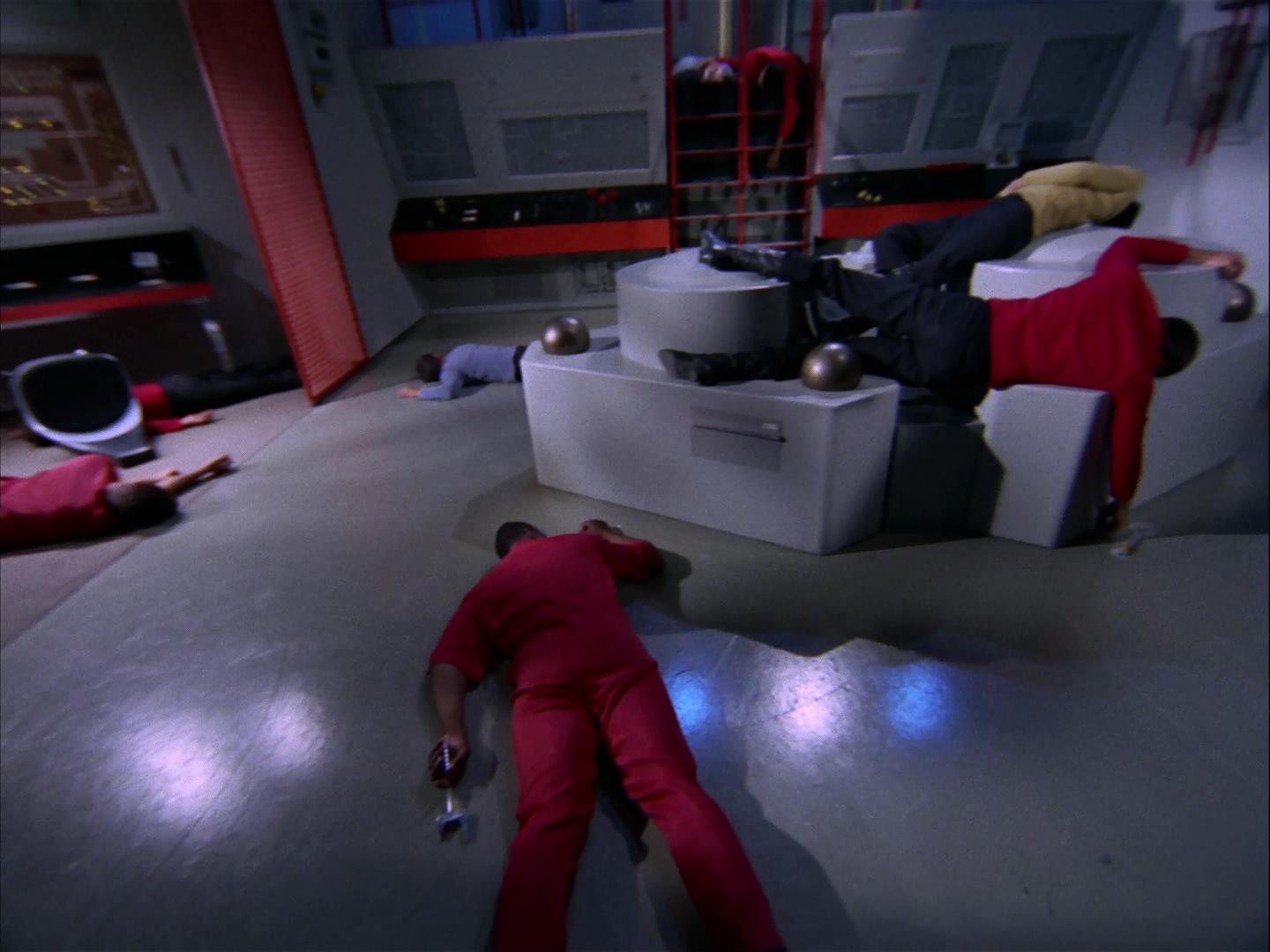 ariane179254_StarTrek_3x09_TheTholianWeb_0529.jpg