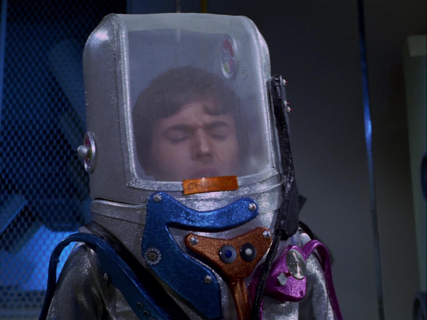 ariane179254_StarTrek_3x09_TheTholianWeb_0532.jpg