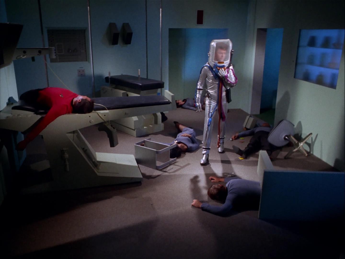 ariane179254_StarTrek_3x09_TheTholianWeb_0571.jpg