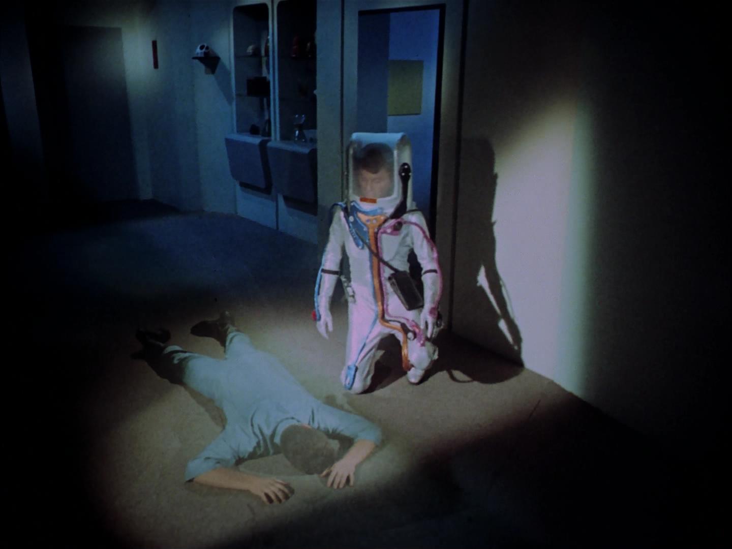 ariane179254_StarTrek_3x09_TheTholianWeb_0601.jpg