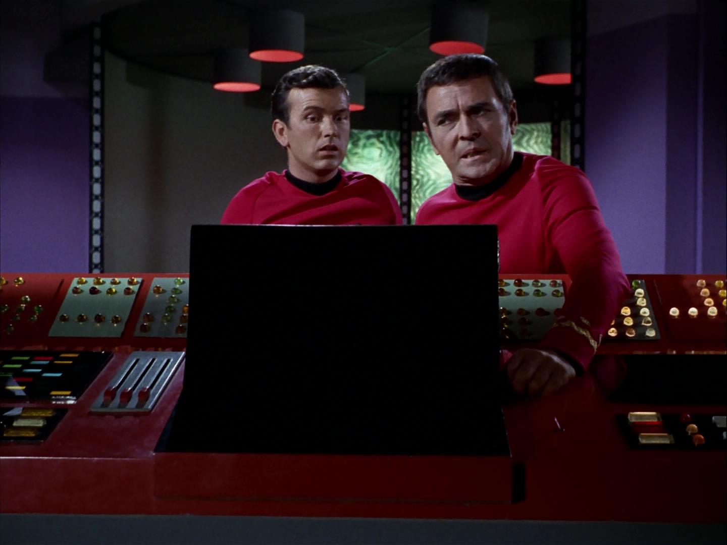 ariane179254_StarTrek_3x09_TheTholianWeb_0695.jpg