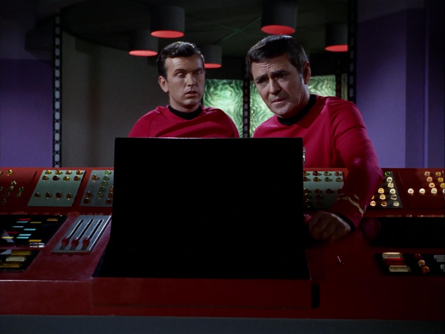 ariane179254_StarTrek_3x09_TheTholianWeb_0700.jpg