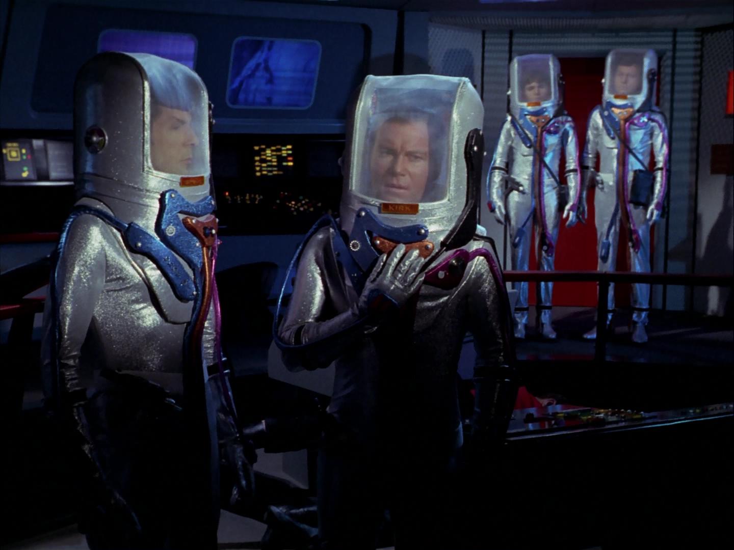 ariane179254_StarTrek_3x09_TheTholianWeb_0708.jpg
