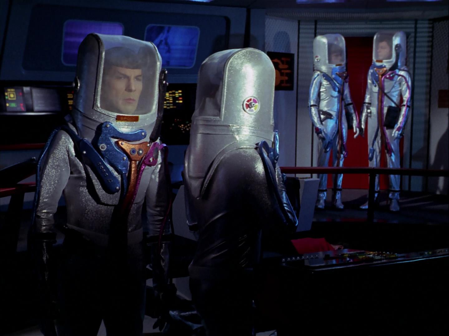 ariane179254_StarTrek_3x09_TheTholianWeb_0716.jpg