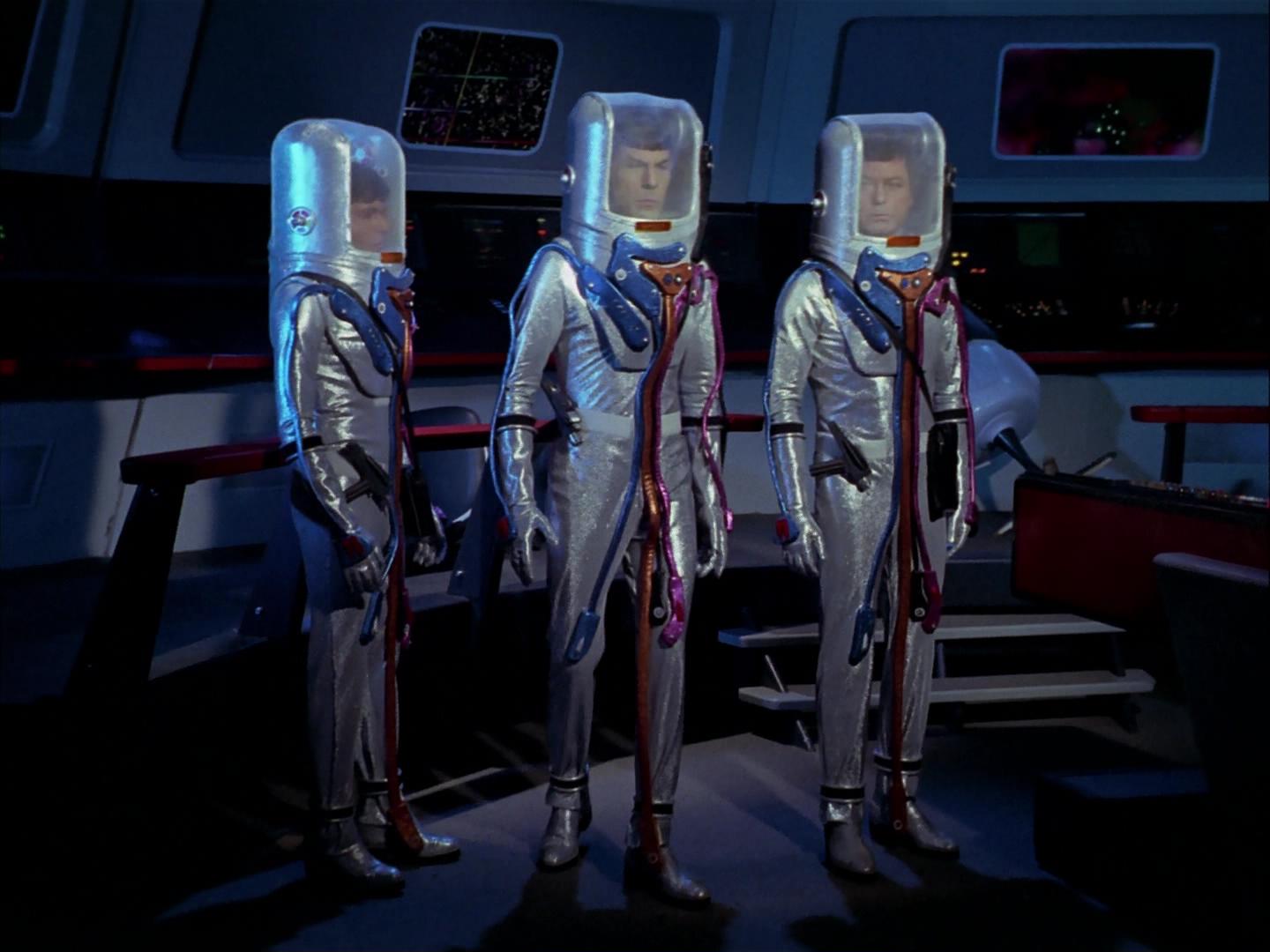 ariane179254_StarTrek_3x09_TheTholianWeb_0739.jpg