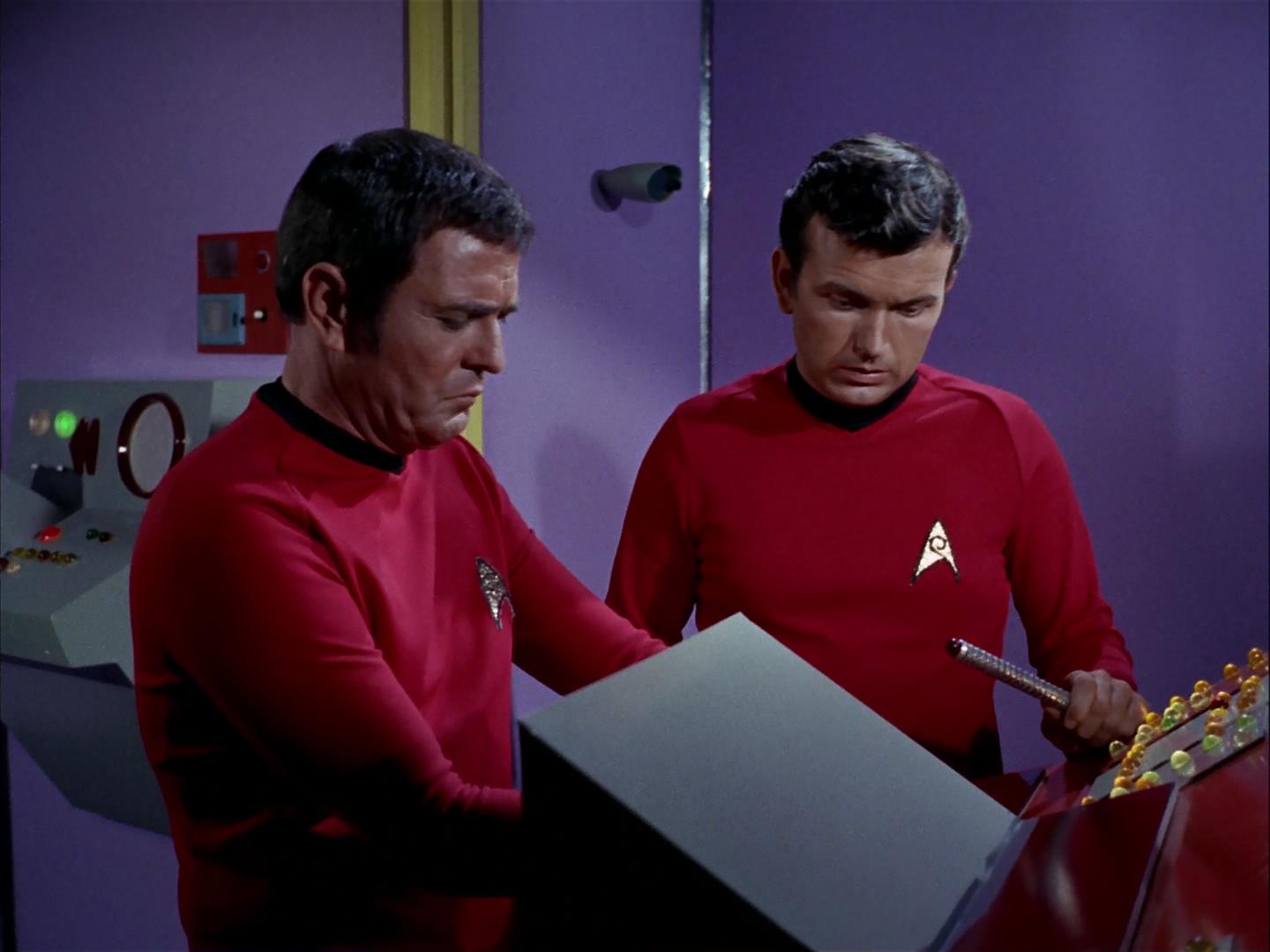 ariane179254_StarTrek_3x09_TheTholianWeb_0744.jpg