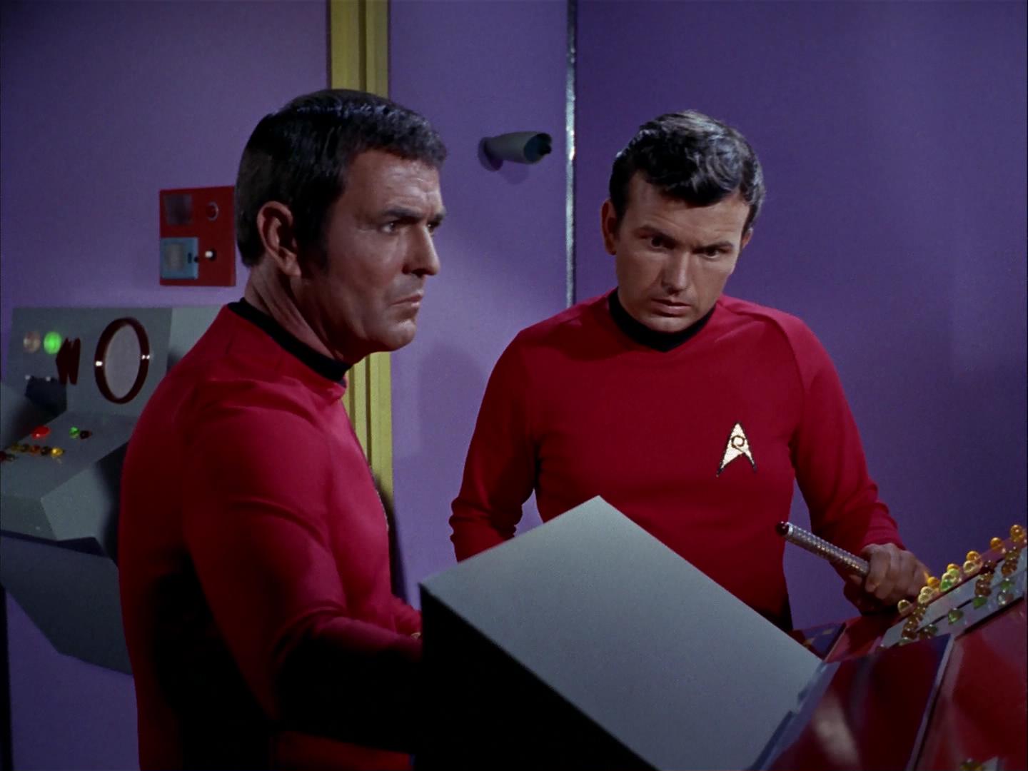 ariane179254_StarTrek_3x09_TheTholianWeb_0763.jpg