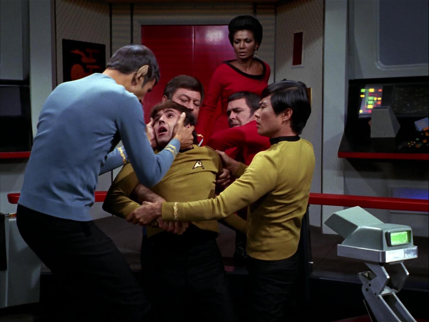 ariane179254_StarTrek_3x09_TheTholianWeb_0999.jpg