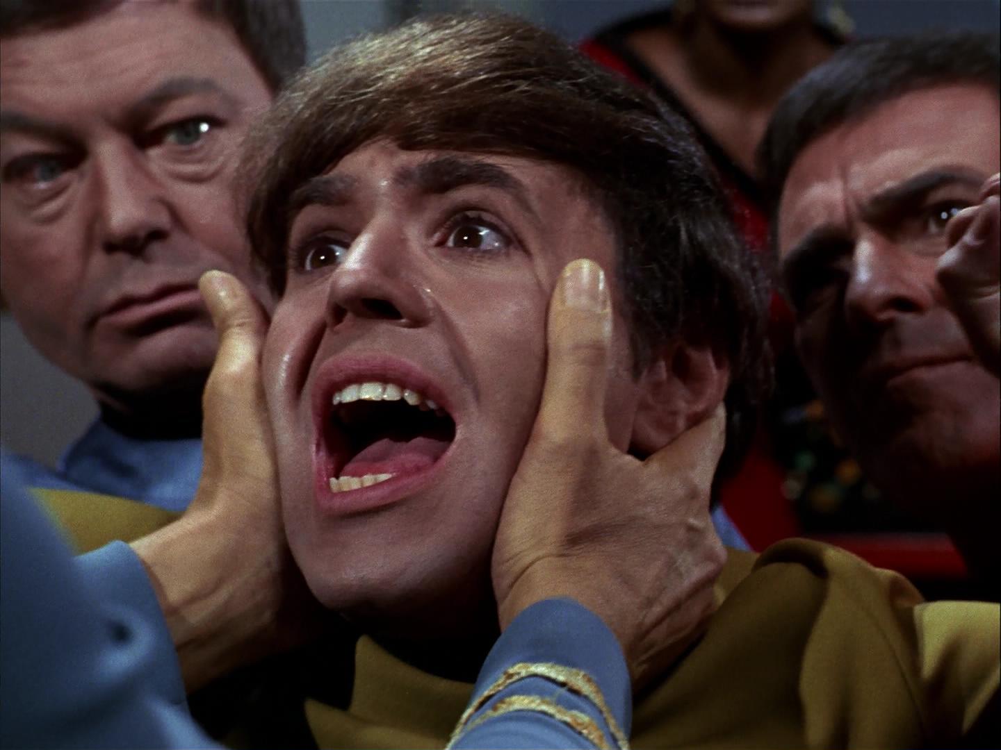 ariane179254_StarTrek_3x09_TheTholianWeb_1004.jpg