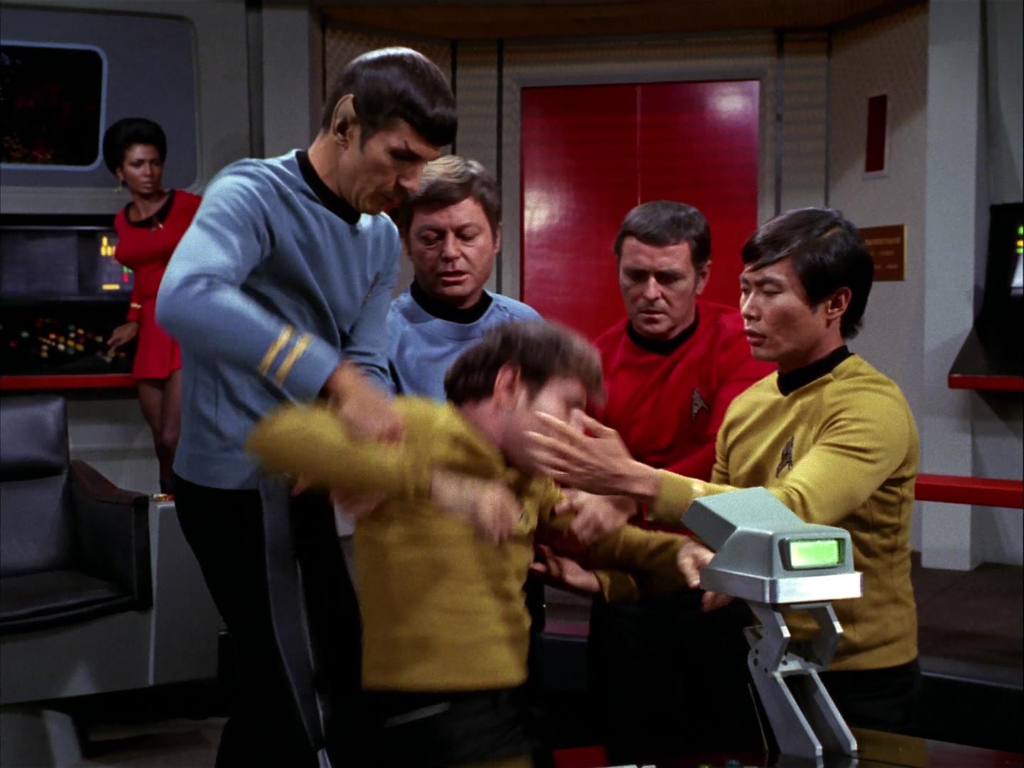 ariane179254_StarTrek_3x09_TheTholianWeb_1015.jpg