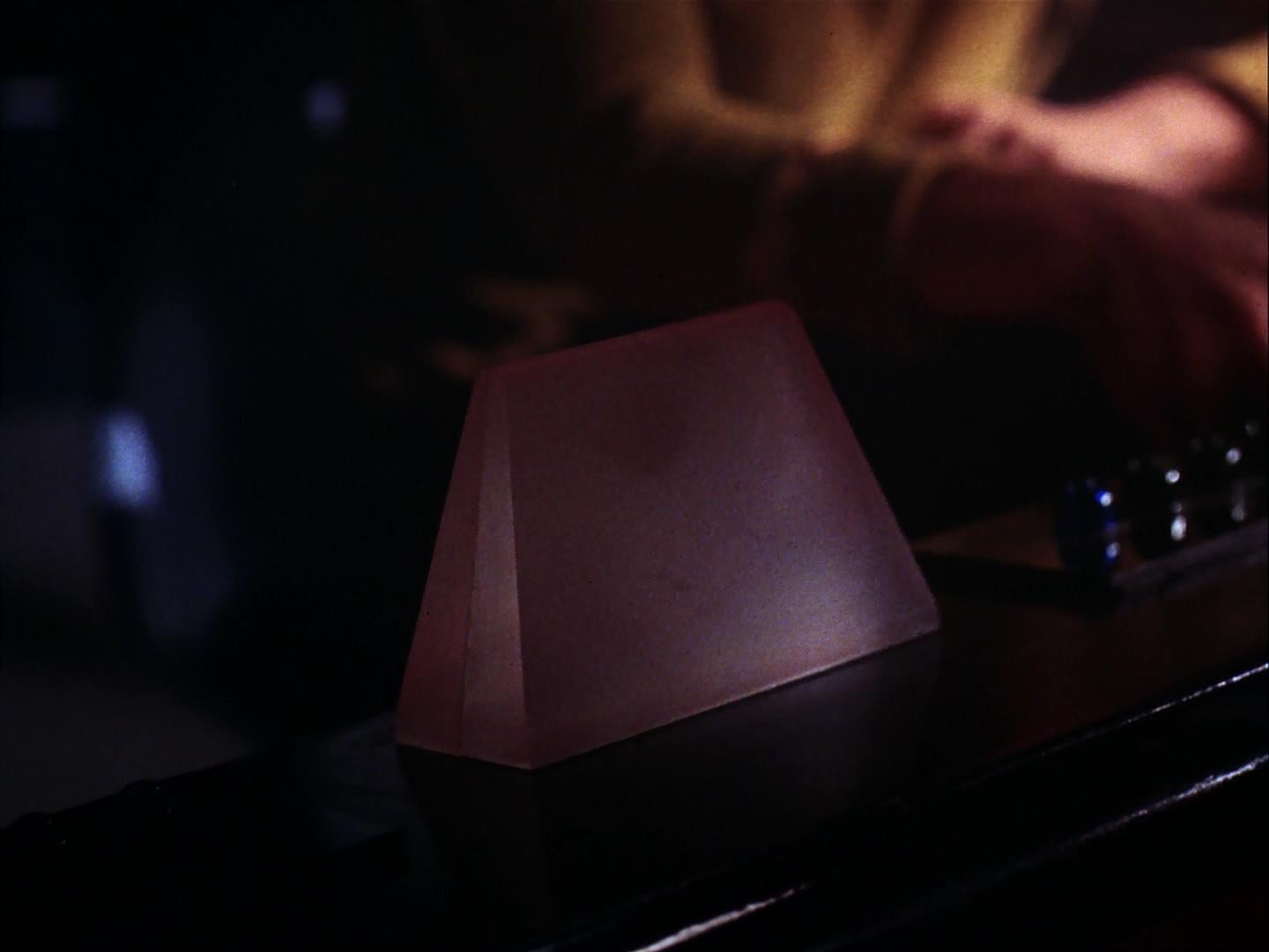 ariane179254_StarTrek_3x09_TheTholianWeb_1173.jpg