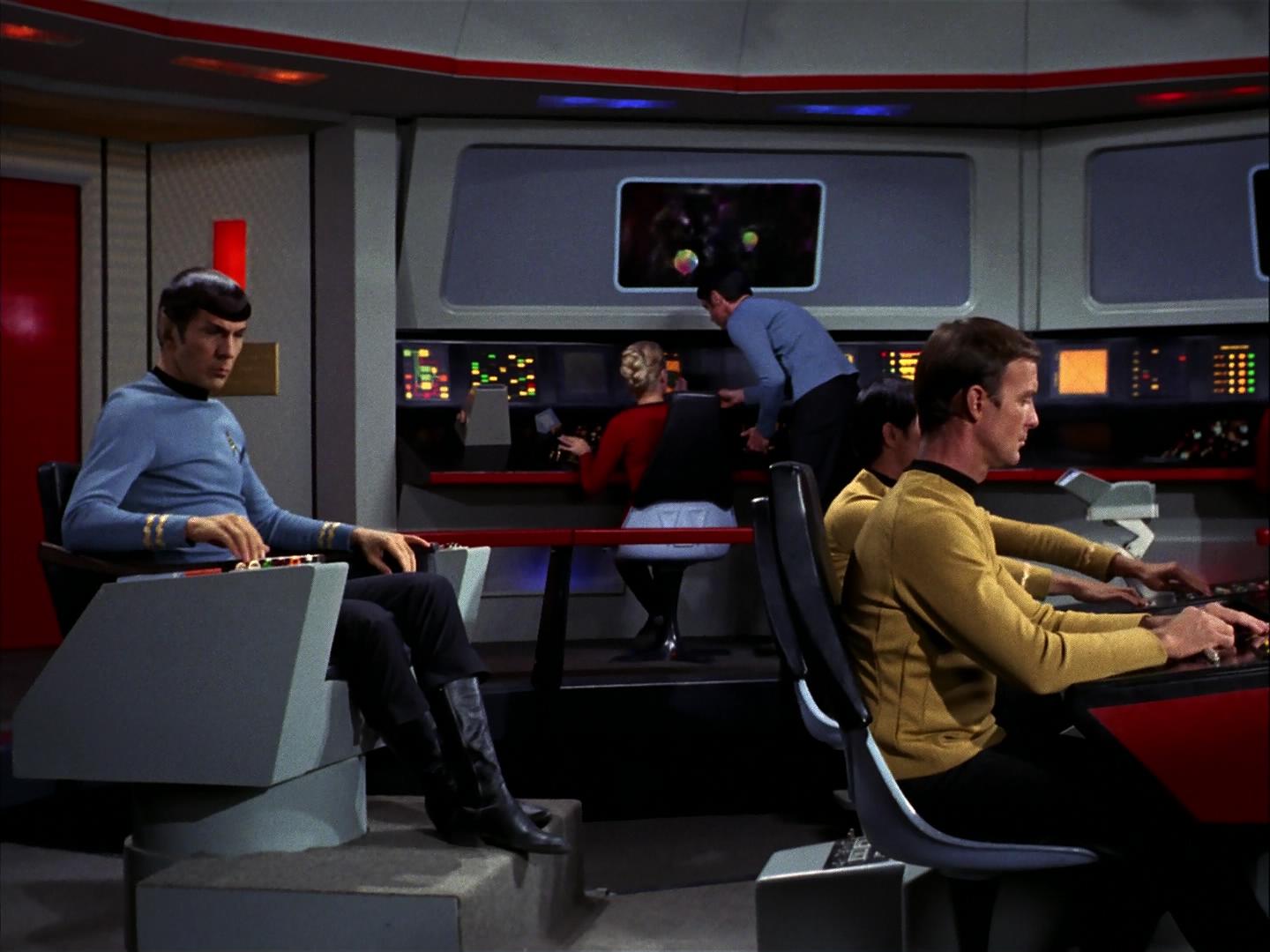 ariane179254_StarTrek_3x09_TheTholianWeb_1304.jpg