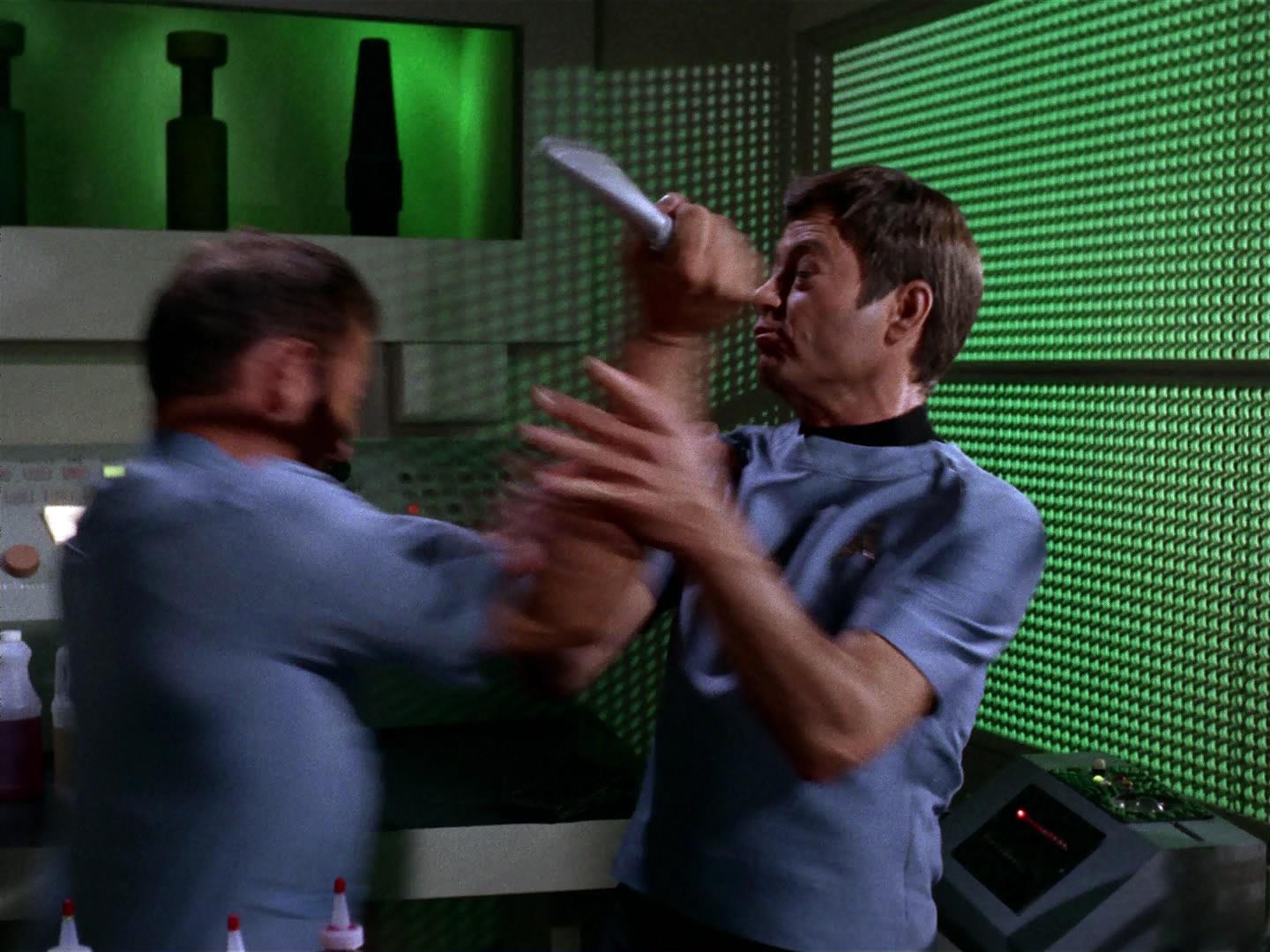 ariane179254_StarTrek_3x09_TheTholianWeb_1317.jpg