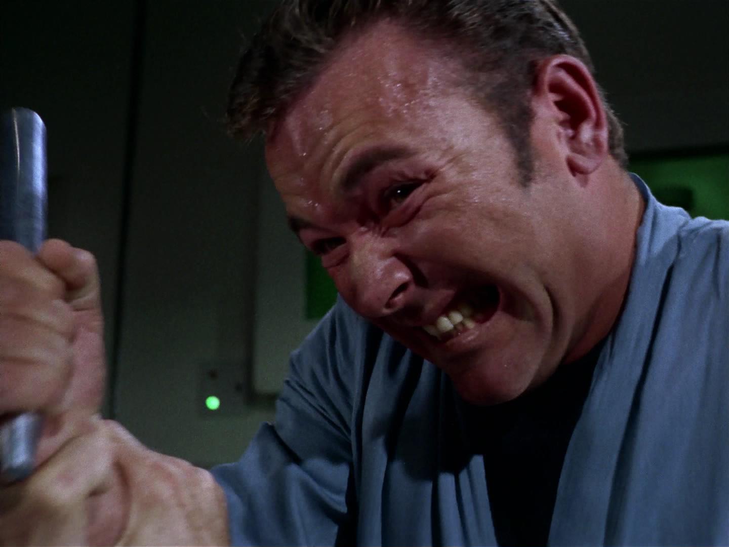 ariane179254_StarTrek_3x09_TheTholianWeb_1337.jpg