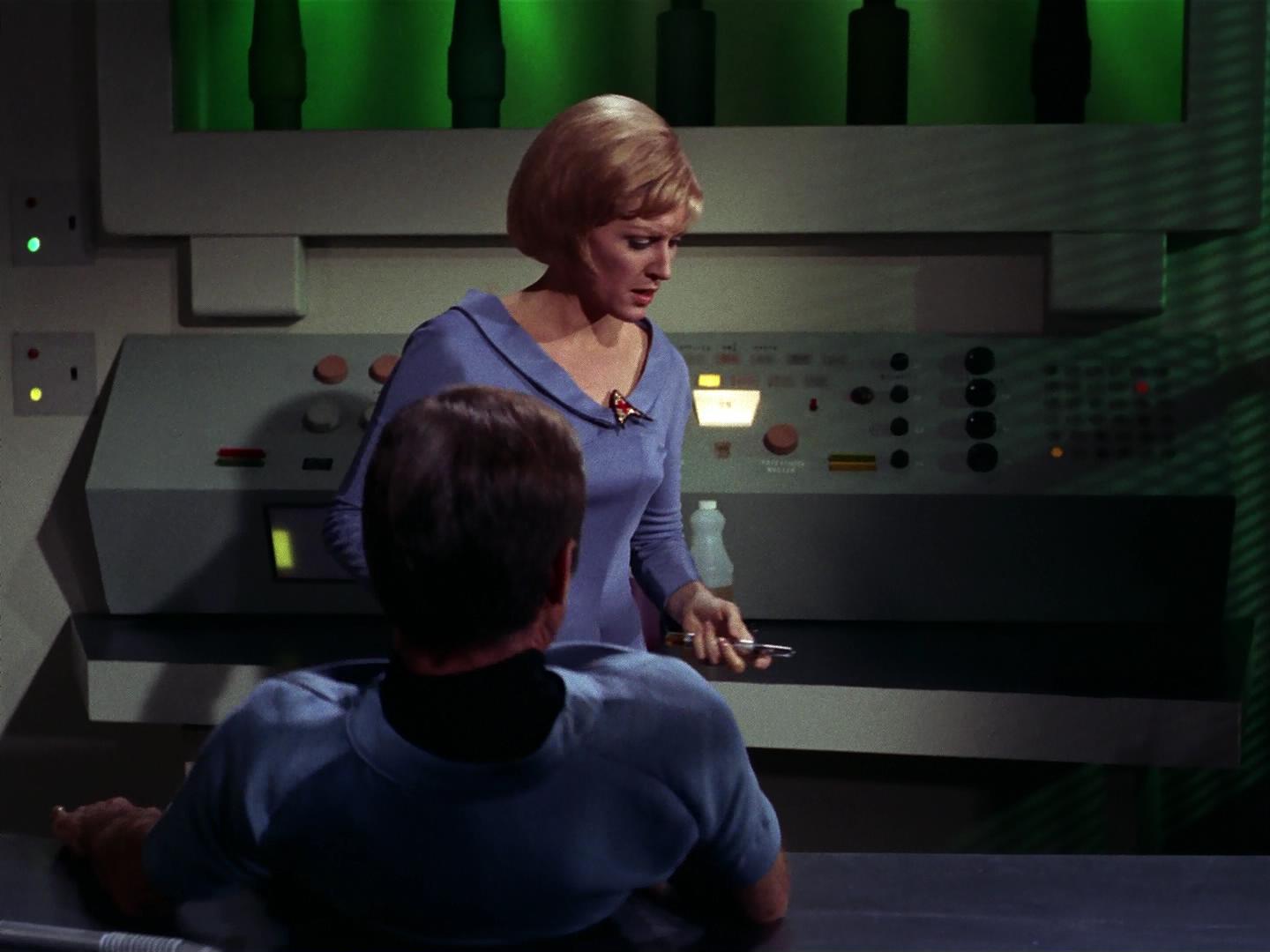 ariane179254_StarTrek_3x09_TheTholianWeb_1347.jpg