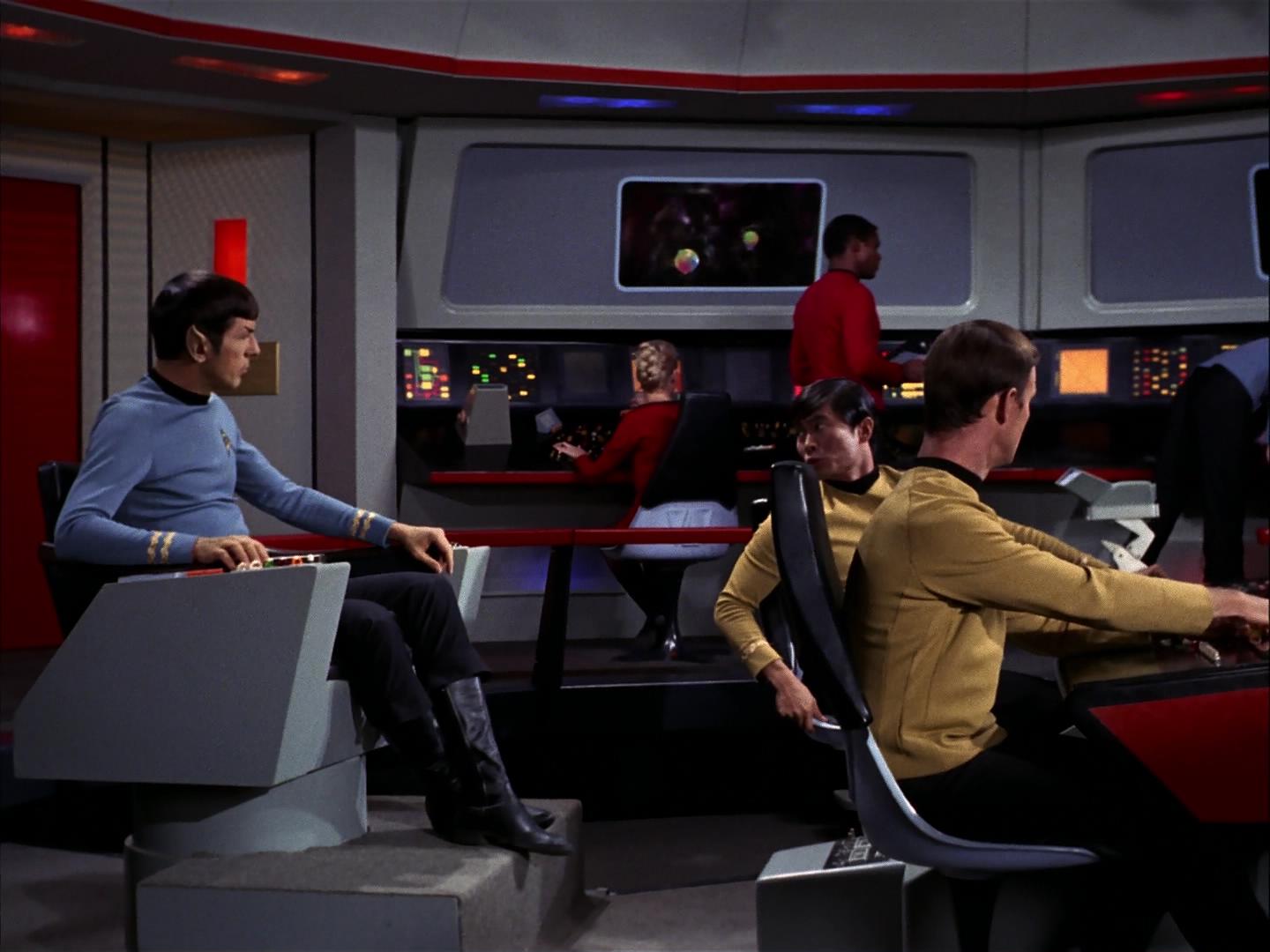 ariane179254_StarTrek_3x09_TheTholianWeb_1391.jpg
