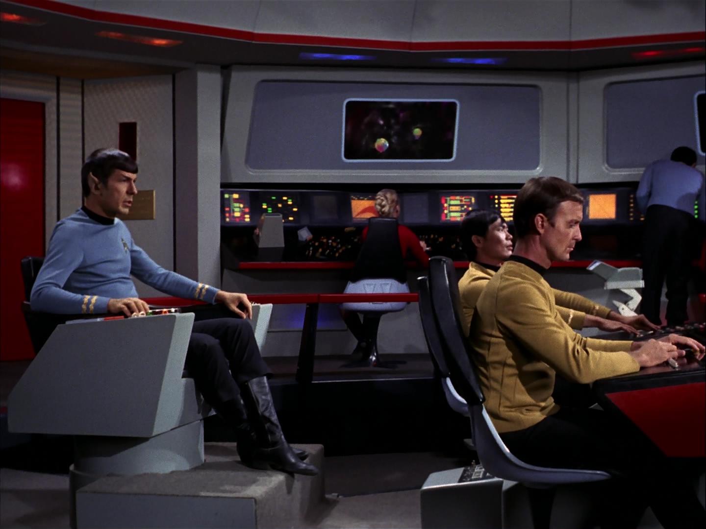 ariane179254_StarTrek_3x09_TheTholianWeb_1399.jpg