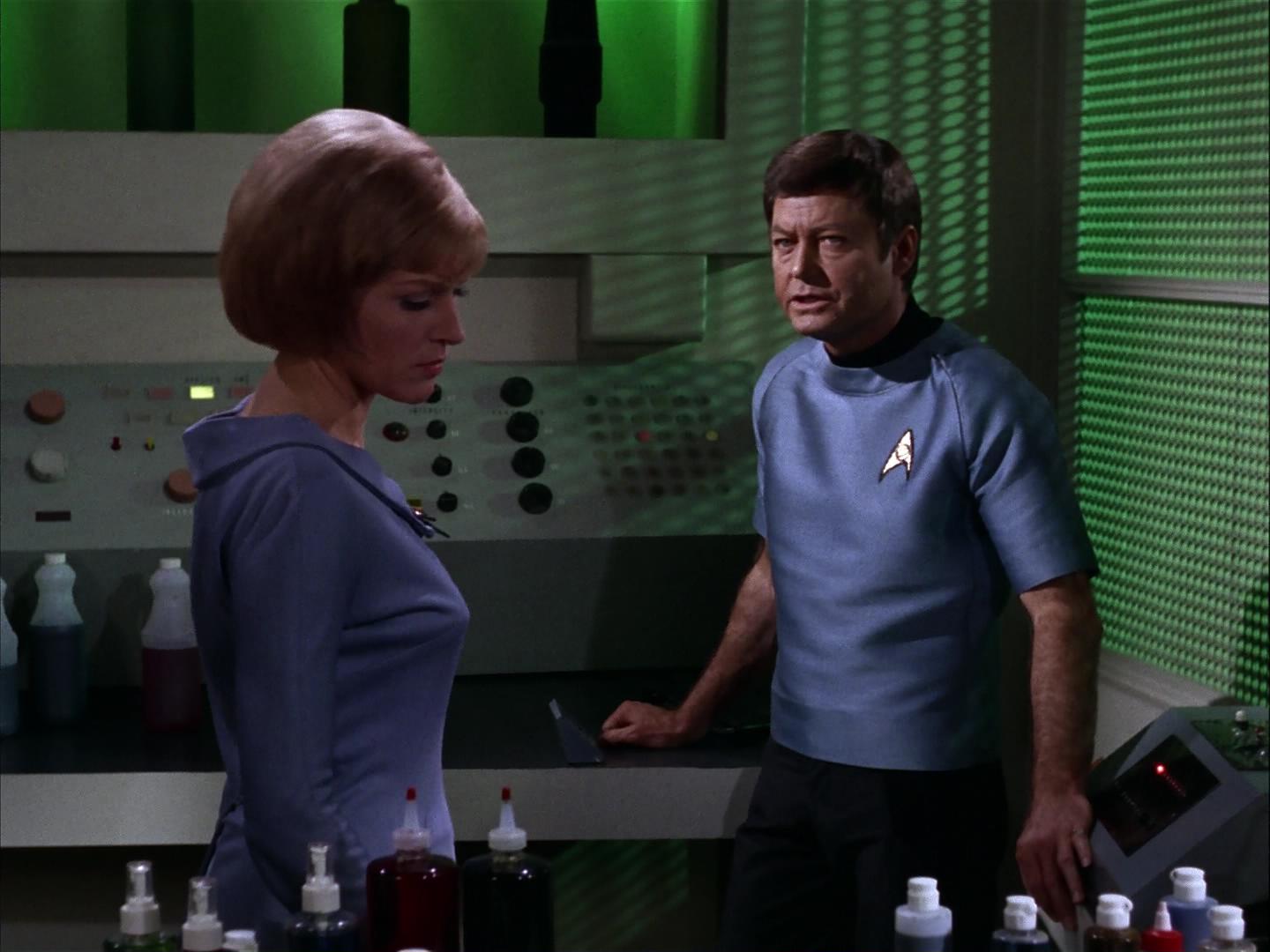 ariane179254_StarTrek_3x09_TheTholianWeb_1413.jpg