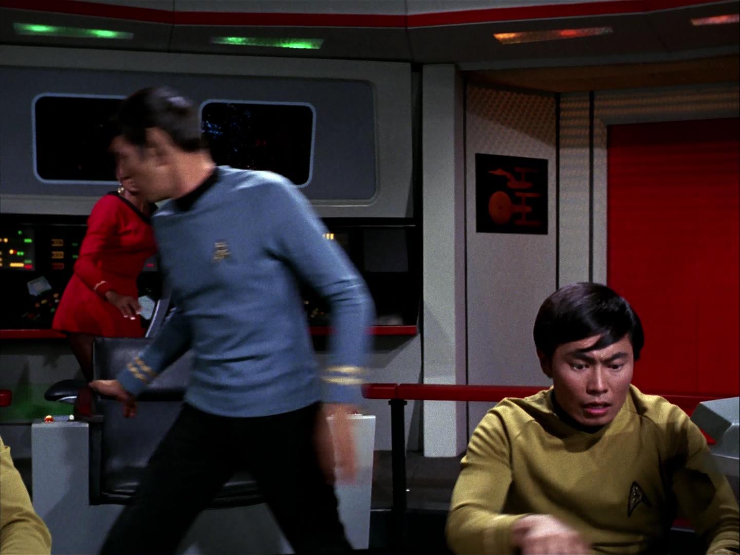 ariane179254_StarTrek_3x09_TheTholianWeb_1524.jpg
