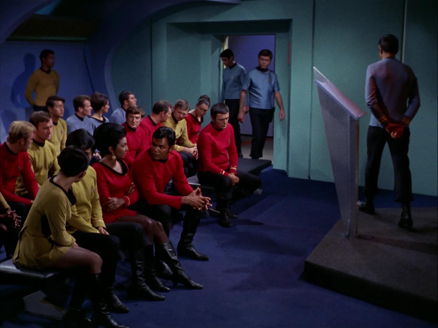 ariane179254_StarTrek_3x09_TheTholianWeb_1768.jpg