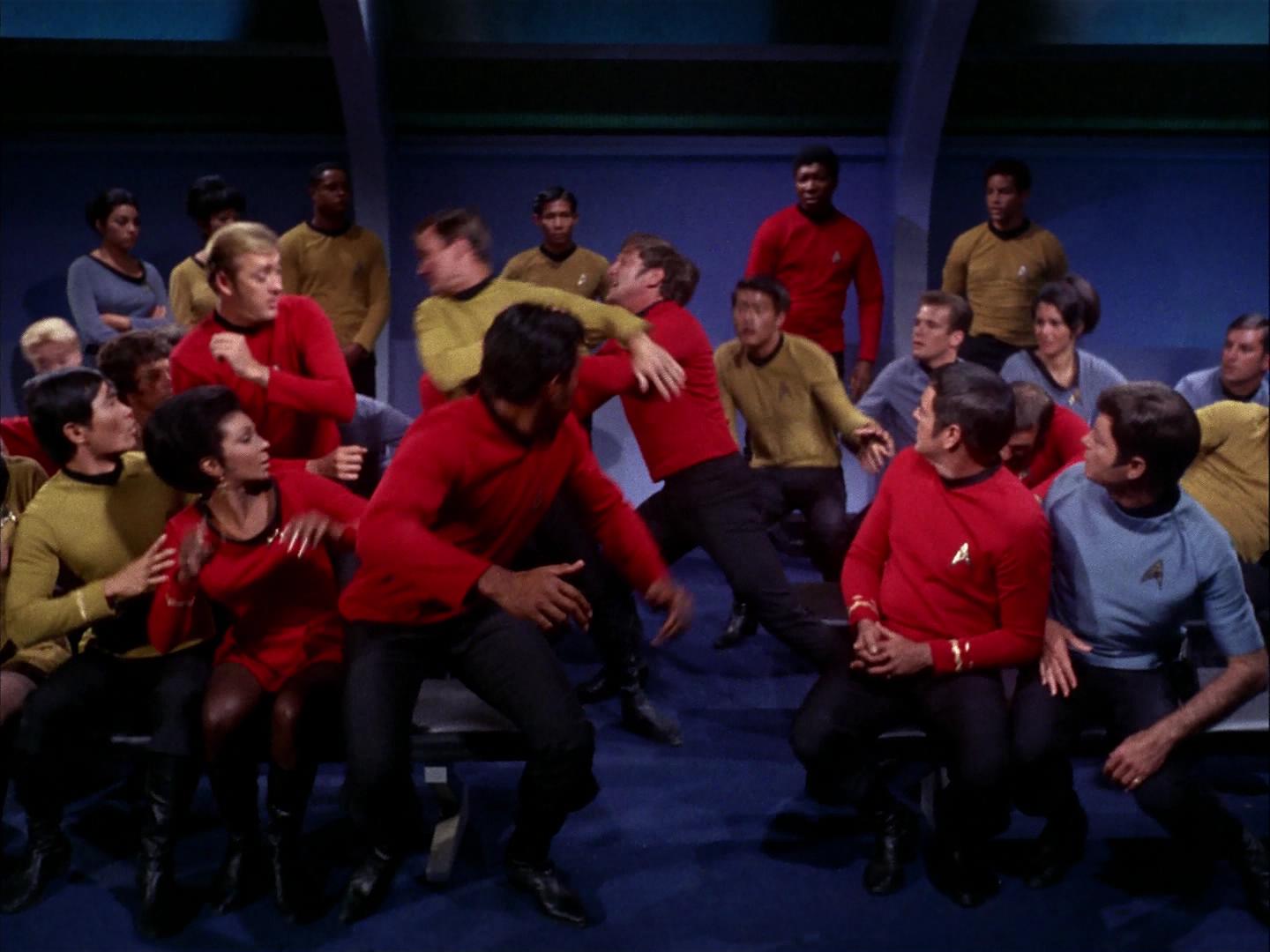 ariane179254_StarTrek_3x09_TheTholianWeb_1885.jpg