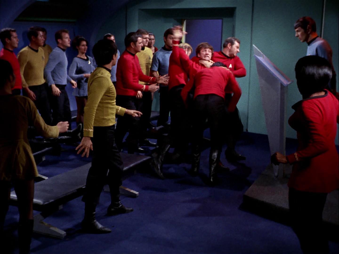 ariane179254_StarTrek_3x09_TheTholianWeb_1891.jpg