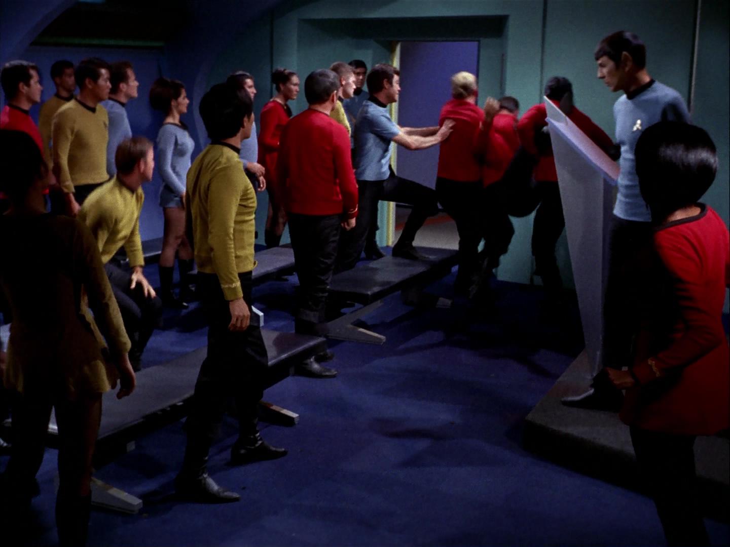 ariane179254_StarTrek_3x09_TheTholianWeb_1893.jpg