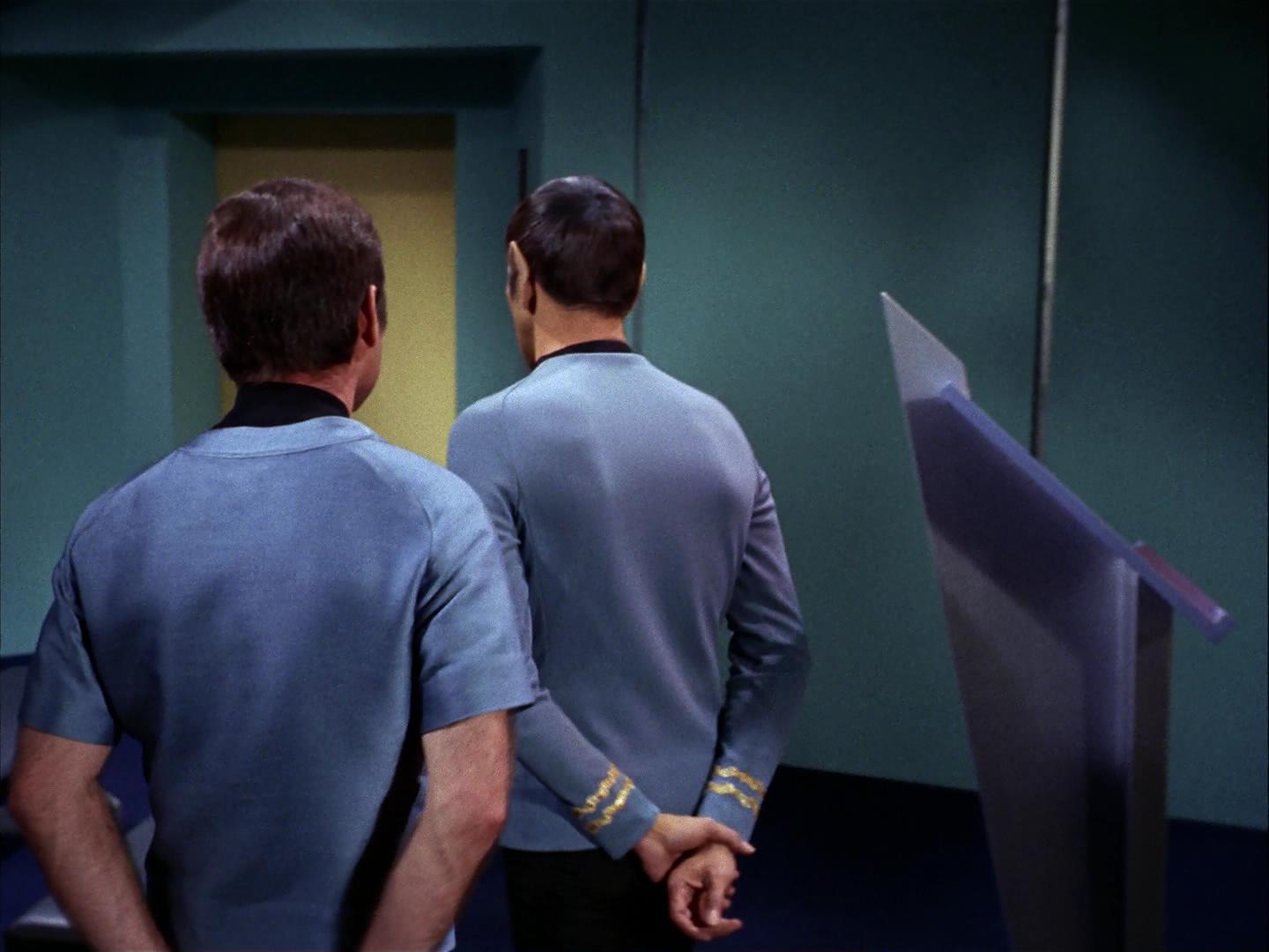 ariane179254_StarTrek_3x09_TheTholianWeb_1986.jpg