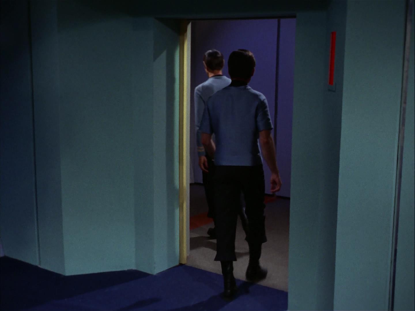 ariane179254_StarTrek_3x09_TheTholianWeb_2015.jpg