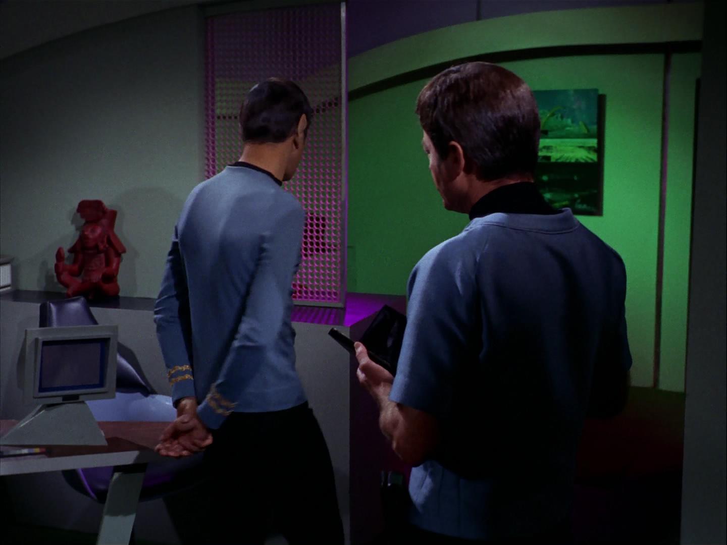 ariane179254_StarTrek_3x09_TheTholianWeb_2037.jpg