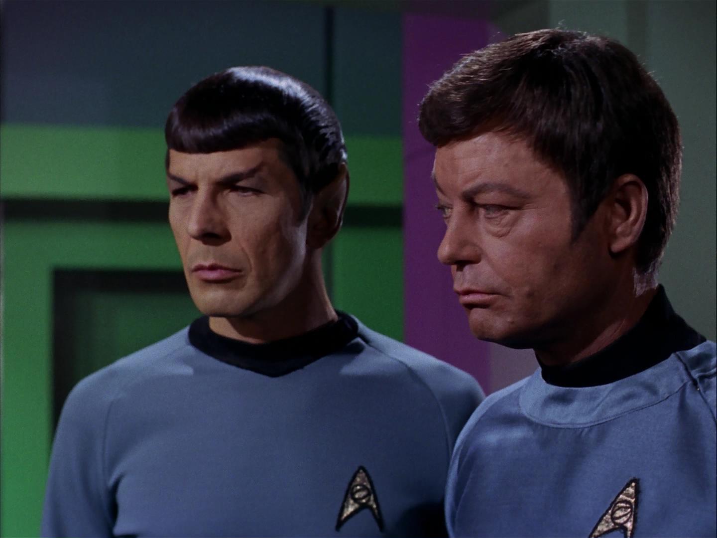 ariane179254_StarTrek_3x09_TheTholianWeb_2172.jpg