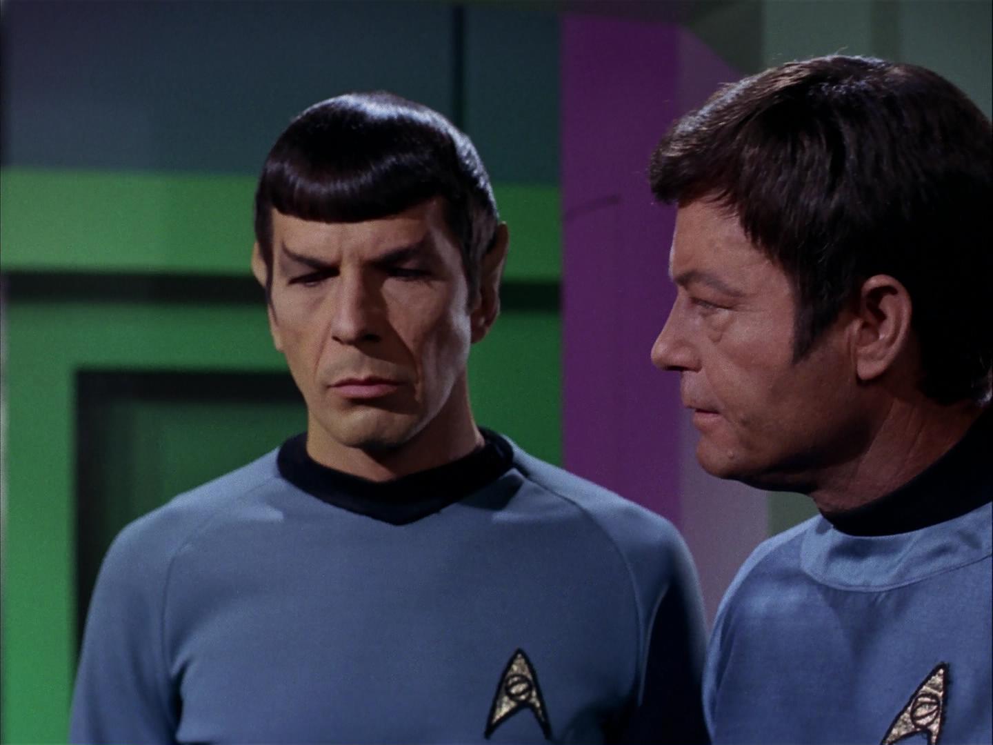 ariane179254_StarTrek_3x09_TheTholianWeb_2255.jpg