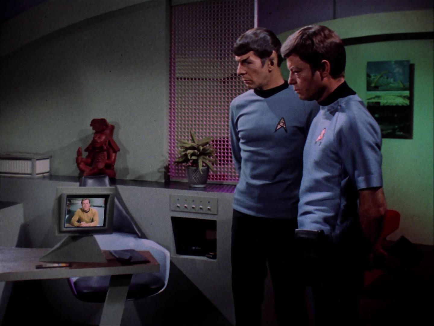 ariane179254_StarTrek_3x09_TheTholianWeb_2259.jpg