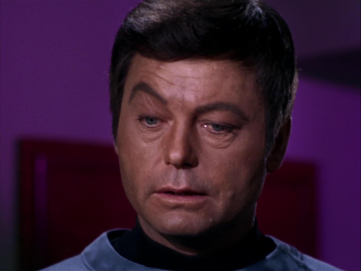 ariane179254_StarTrek_3x09_TheTholianWeb_2282.jpg