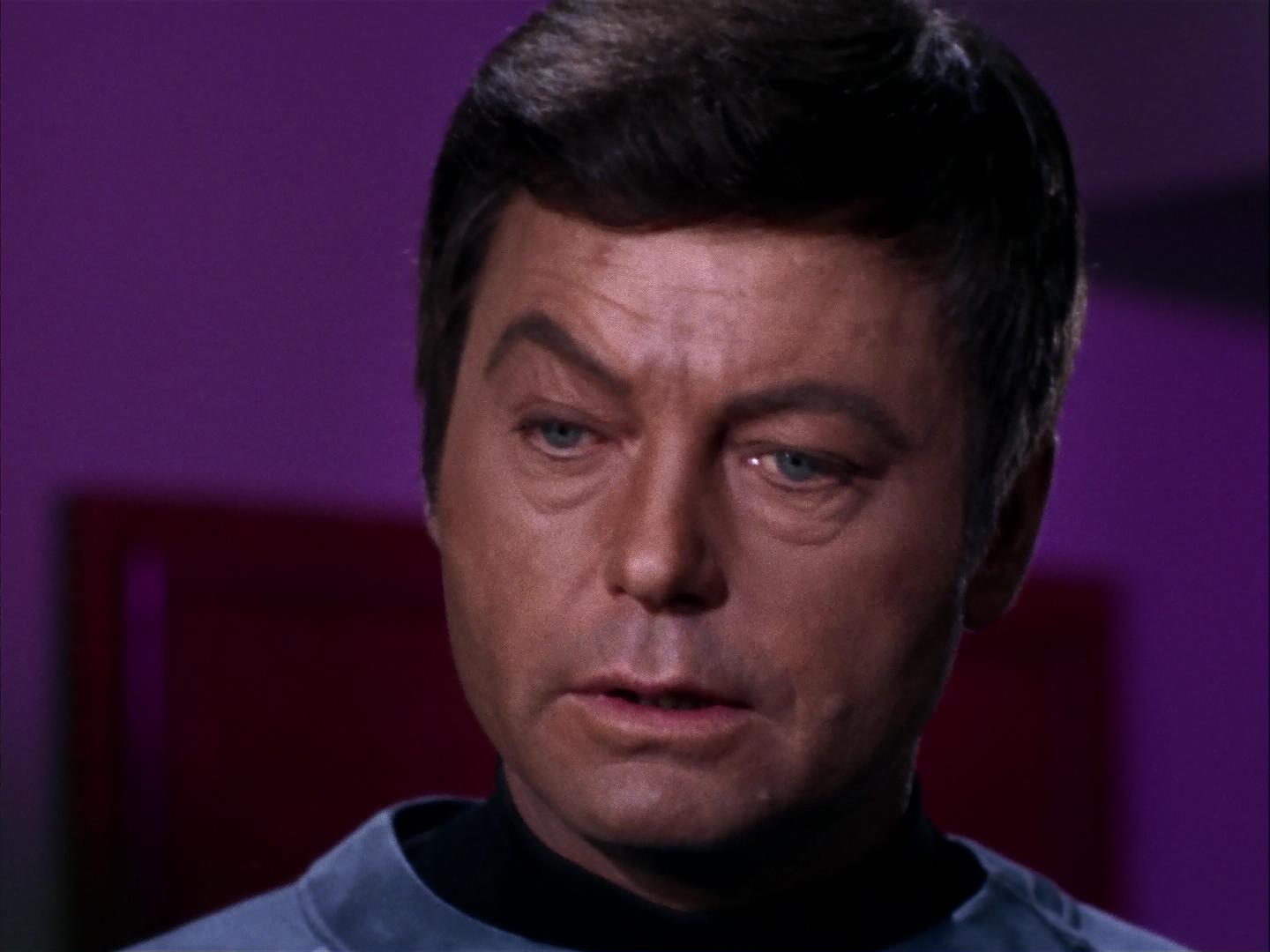 ariane179254_StarTrek_3x09_TheTholianWeb_2285.jpg