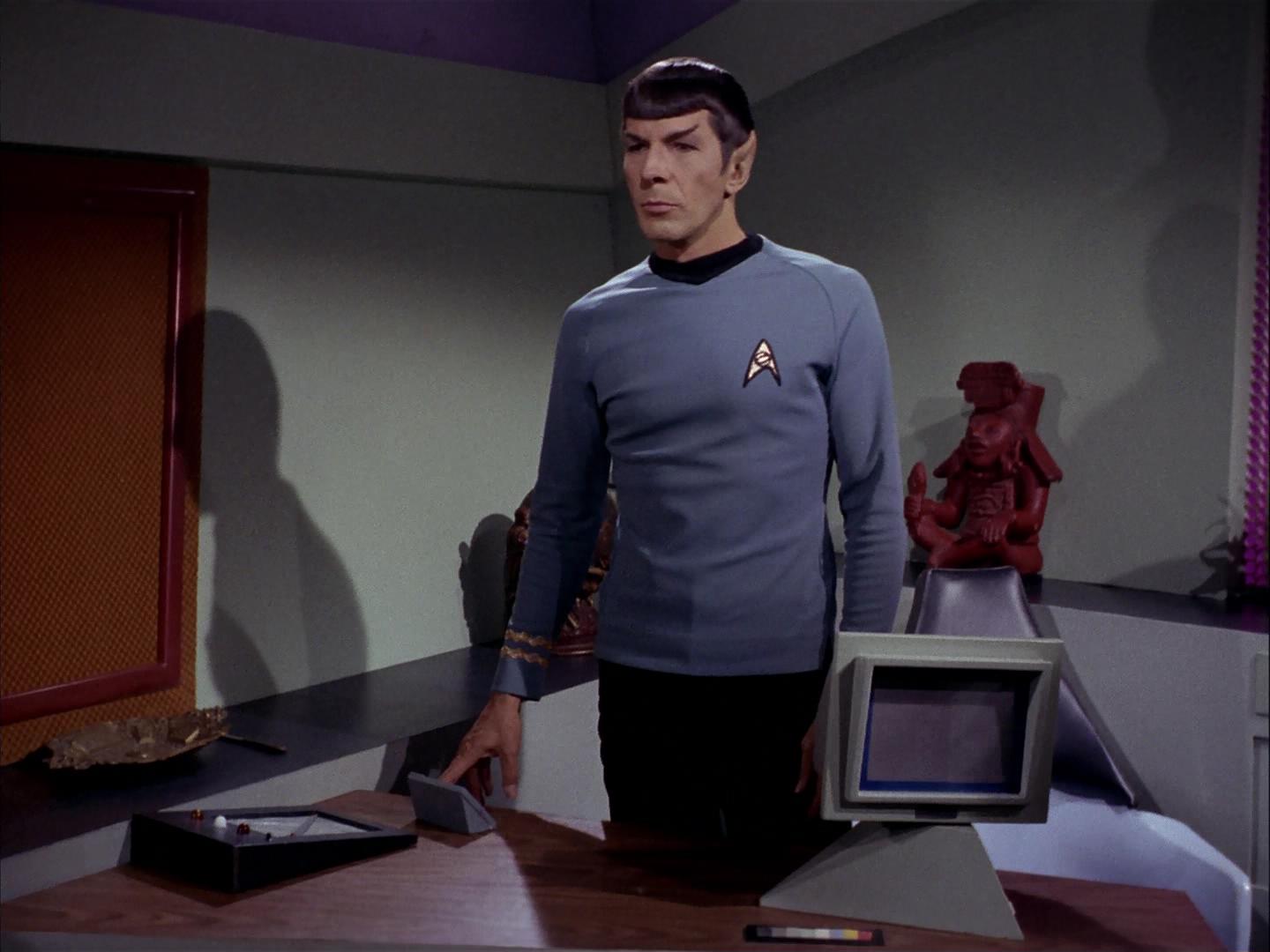 ariane179254_StarTrek_3x09_TheTholianWeb_2310.jpg