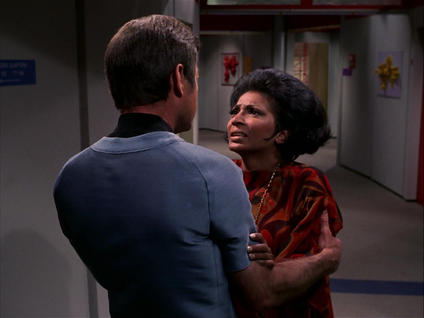 ariane179254_StarTrek_3x09_TheTholianWeb_2418.jpg