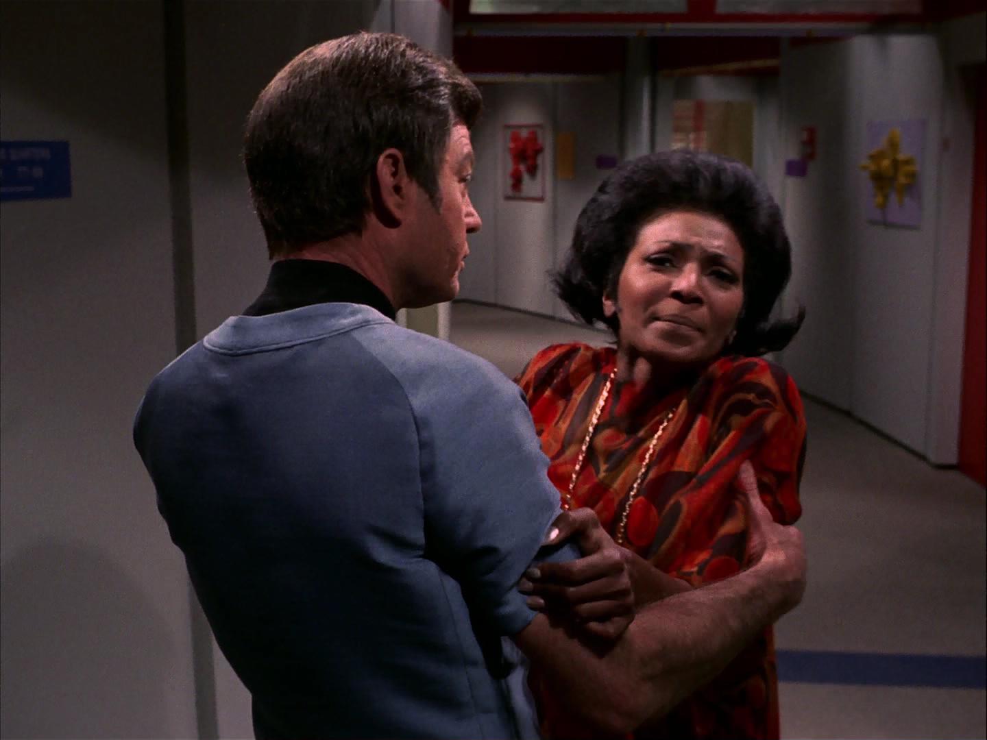 ariane179254_StarTrek_3x09_TheTholianWeb_2420.jpg