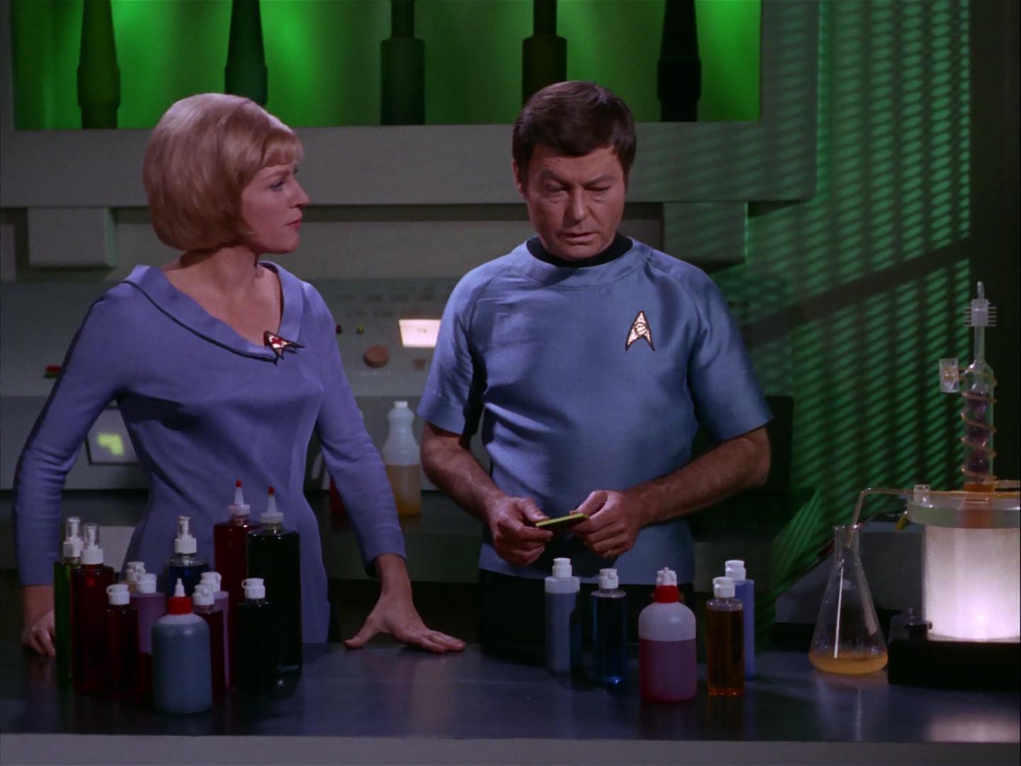 ariane179254_StarTrek_3x09_TheTholianWeb_2525.jpg