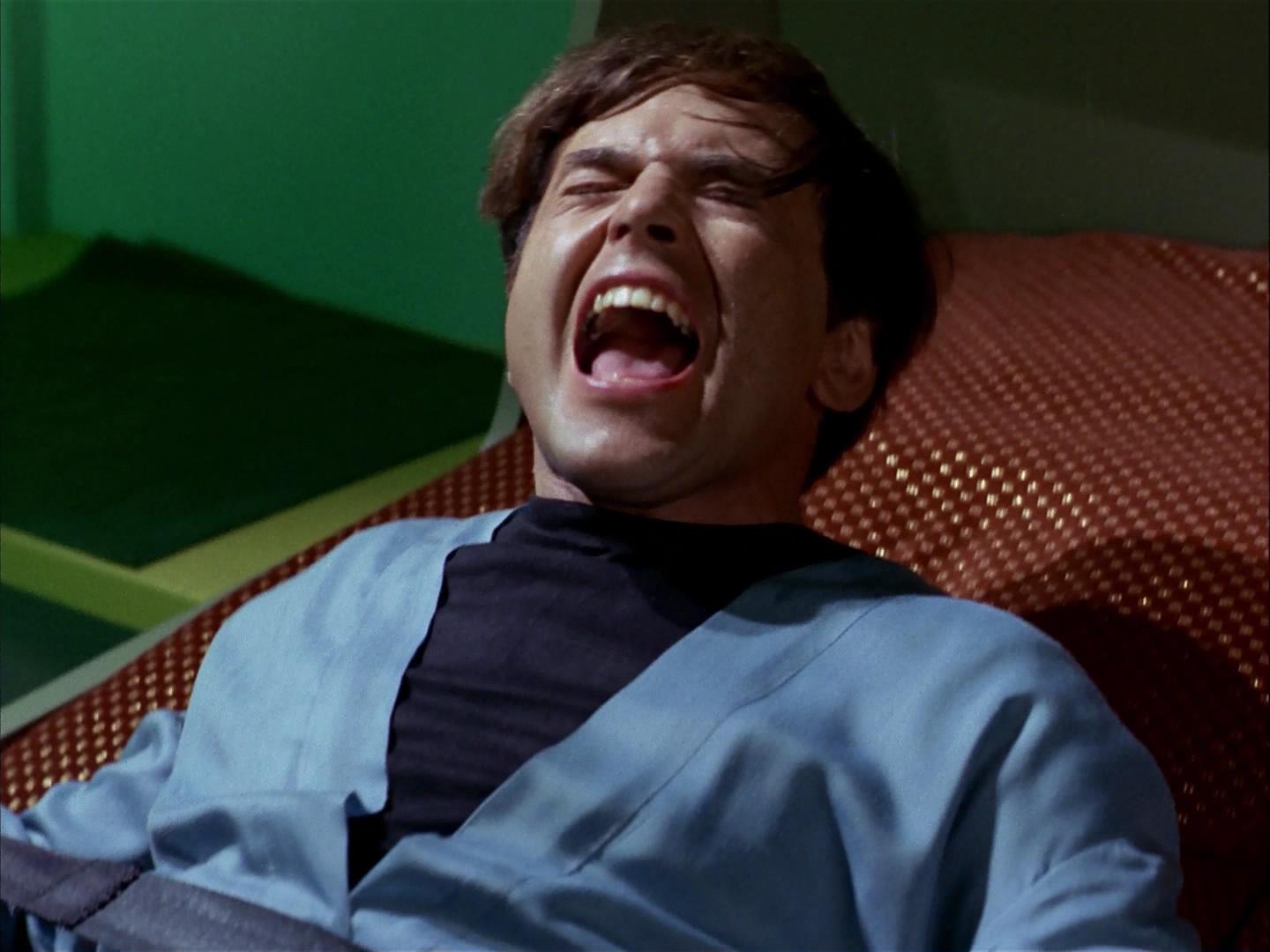 ariane179254_StarTrek_3x09_TheTholianWeb_2556.jpg