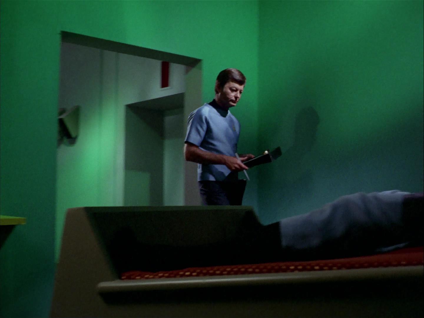 ariane179254_StarTrek_3x09_TheTholianWeb_2560.jpg