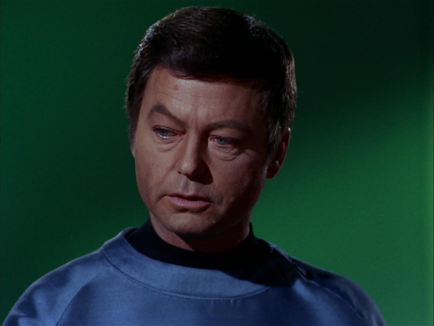 ariane179254_StarTrek_3x09_TheTholianWeb_2607.jpg