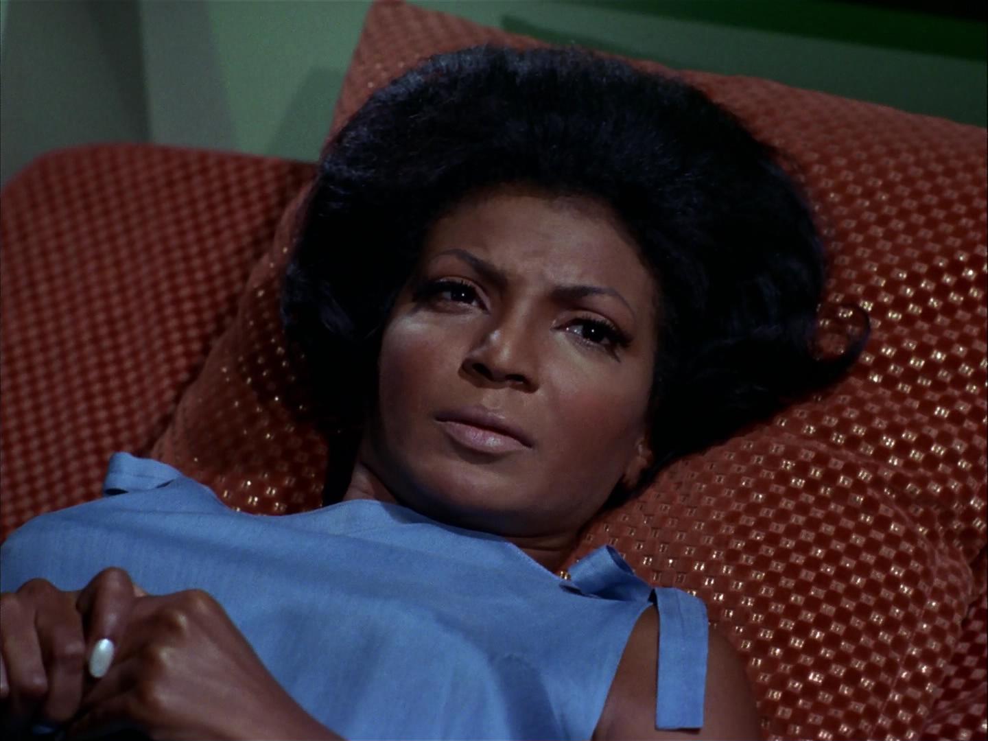 ariane179254_StarTrek_3x09_TheTholianWeb_2614.jpg
