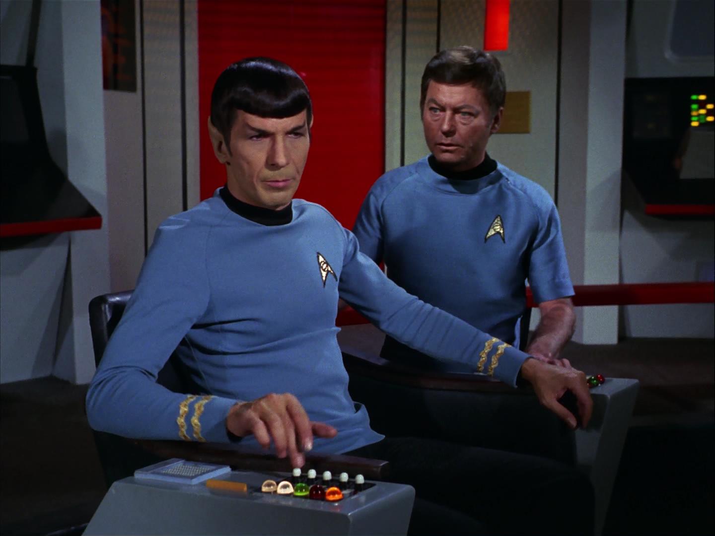 ariane179254_StarTrek_3x09_TheTholianWeb_2683.jpg