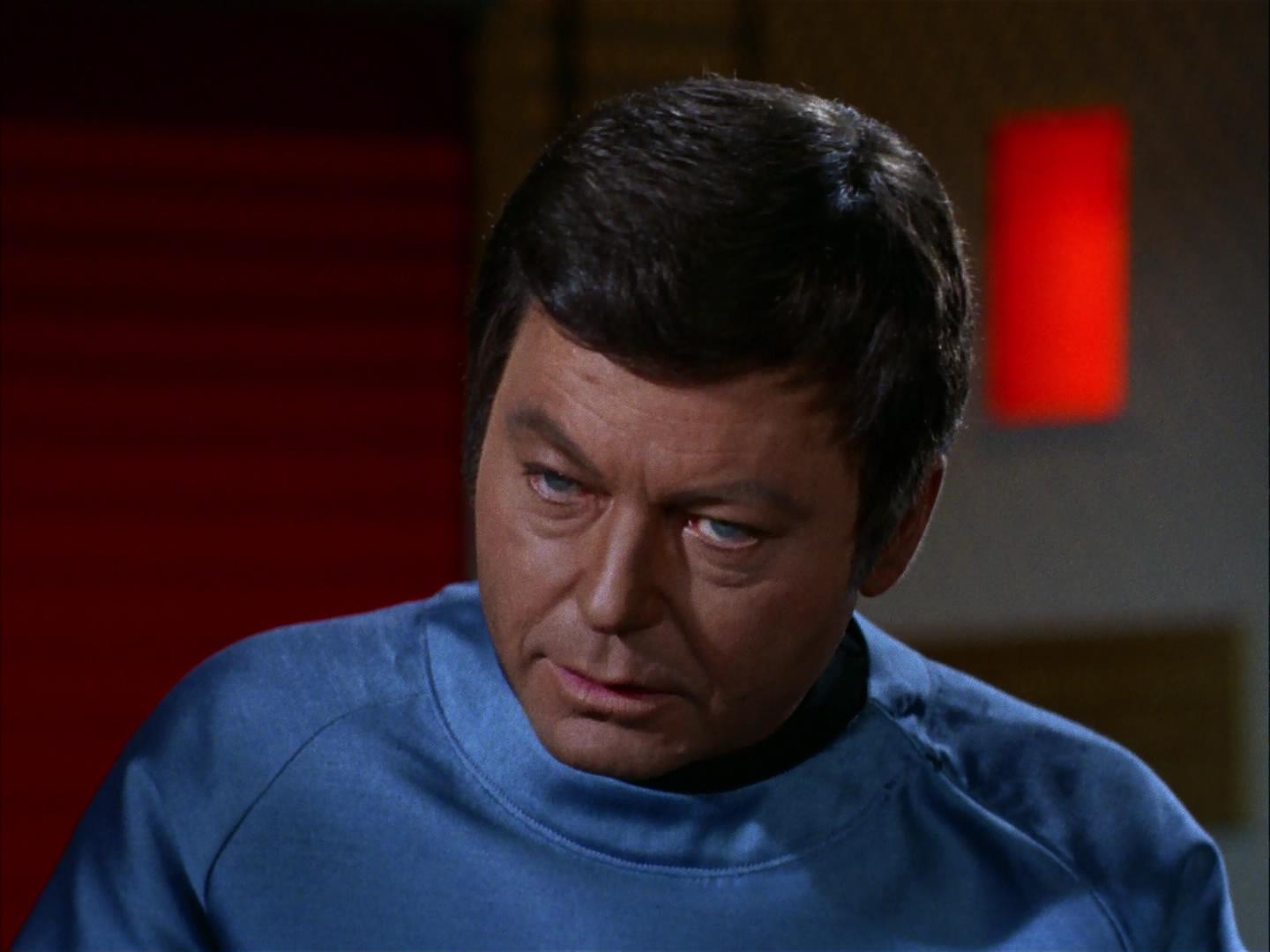 ariane179254_StarTrek_3x09_TheTholianWeb_2733.jpg