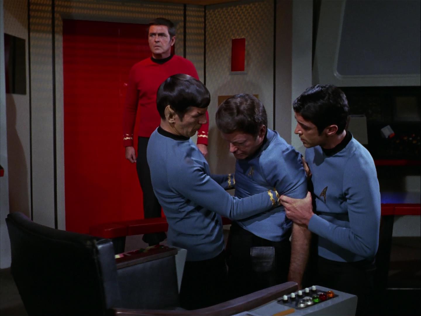 ariane179254_StarTrek_3x09_TheTholianWeb_2763.jpg