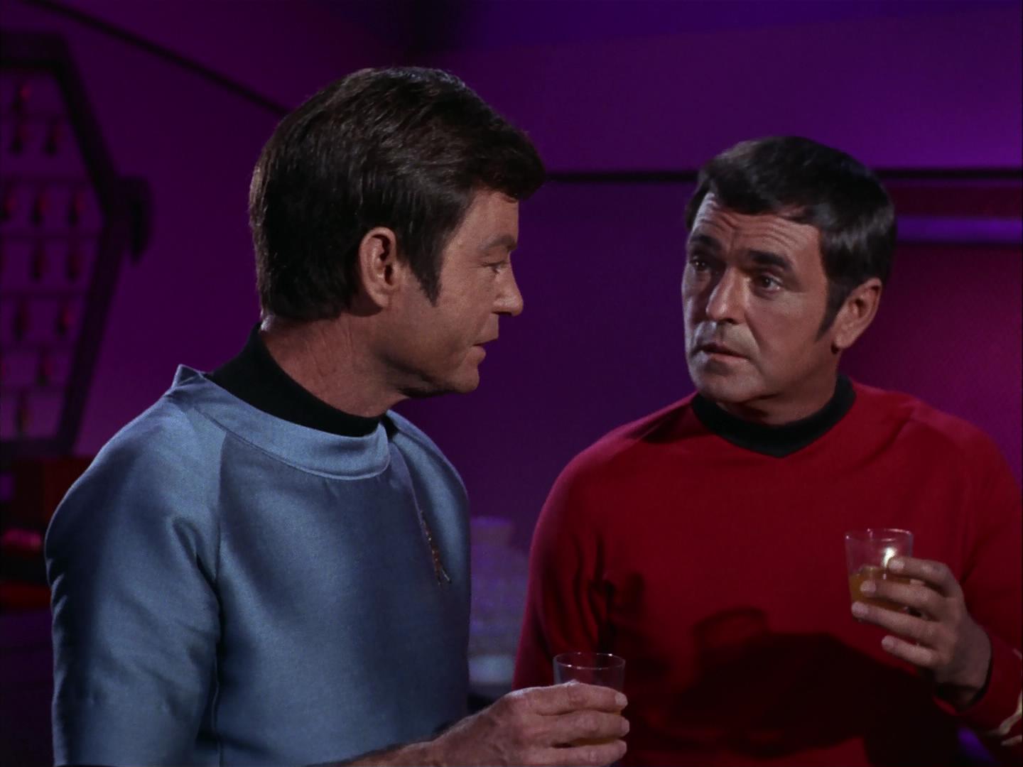 ariane179254_StarTrek_3x09_TheTholianWeb_2987.jpg