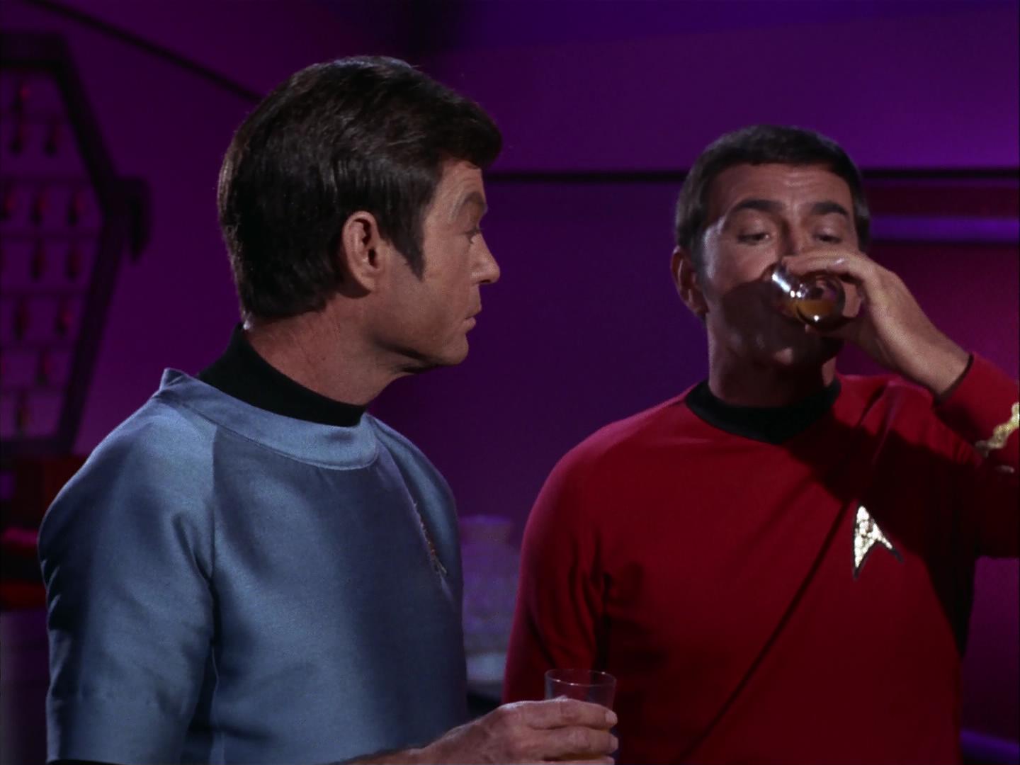 ariane179254_StarTrek_3x09_TheTholianWeb_2992.jpg