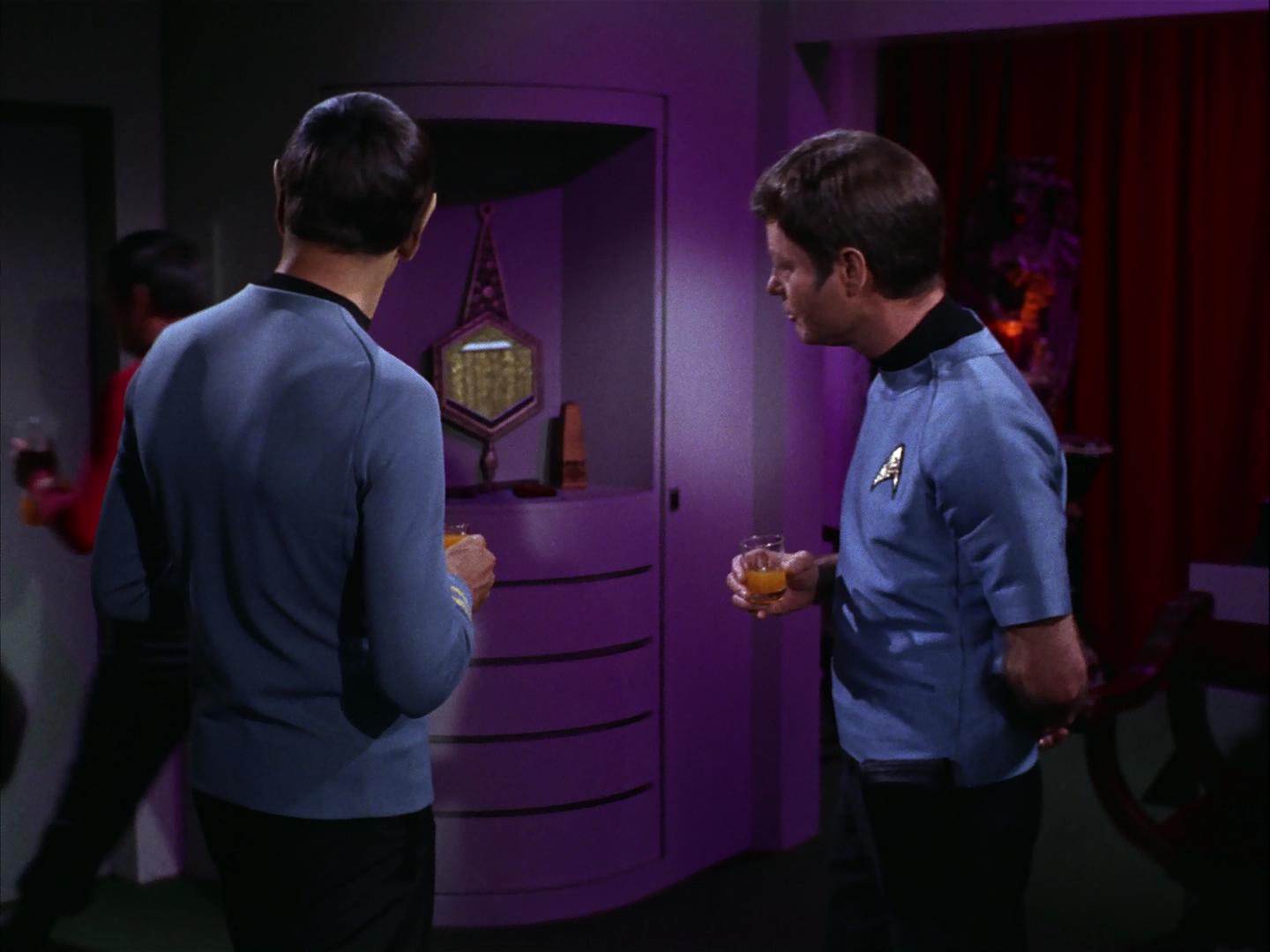 ariane179254_StarTrek_3x09_TheTholianWeb_3005.jpg